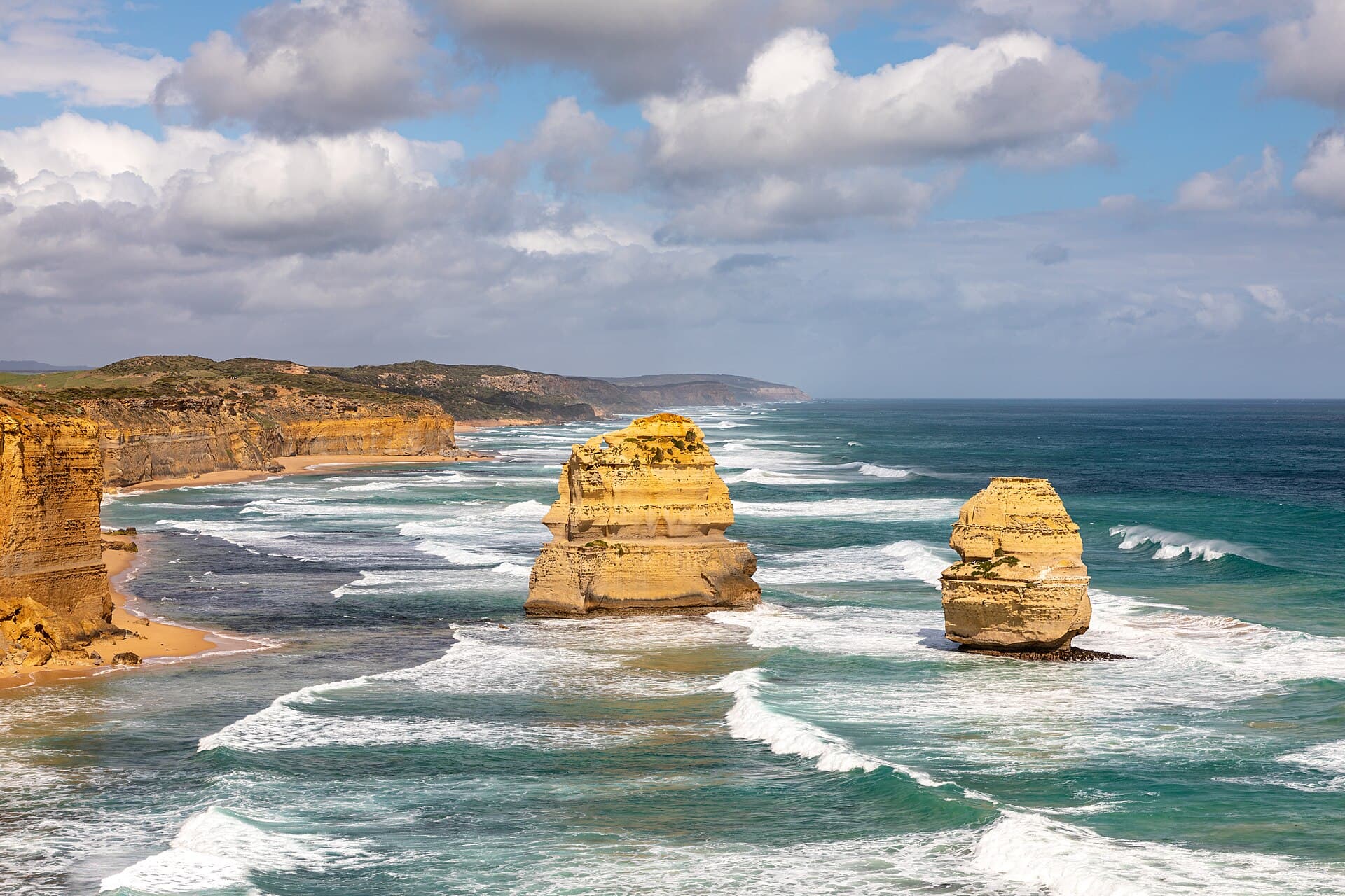 Limestone stacks of the Twelve Apostles on the Victorian coast